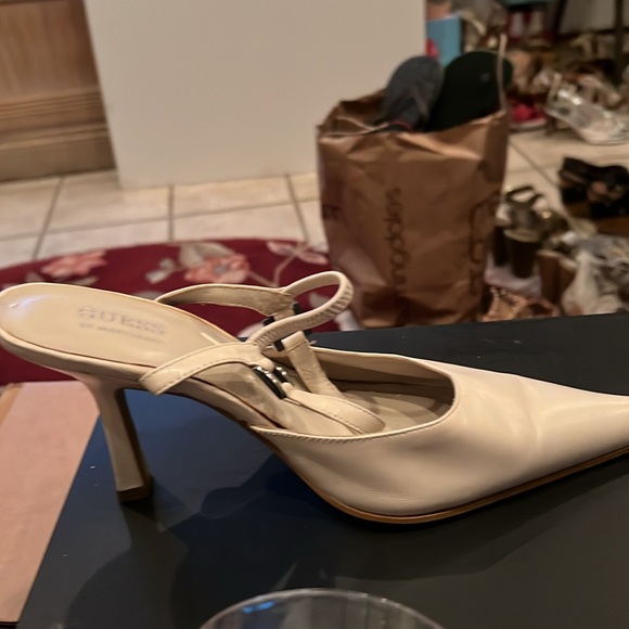 Guess by Marciano Vintage Leather Ankle Strap Heels in Bone Sz 8 - Picture 7 of 12